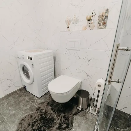 Butas Bangu Namai - Apartamentai Su 2-iem Terasomis Palanga