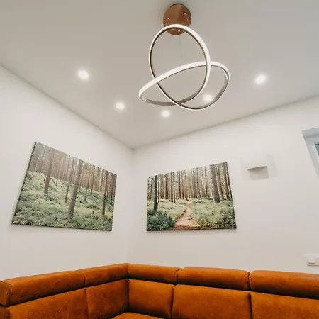 Daire Bangu Namai - Apartamentai Su 2-iem Terasomis *